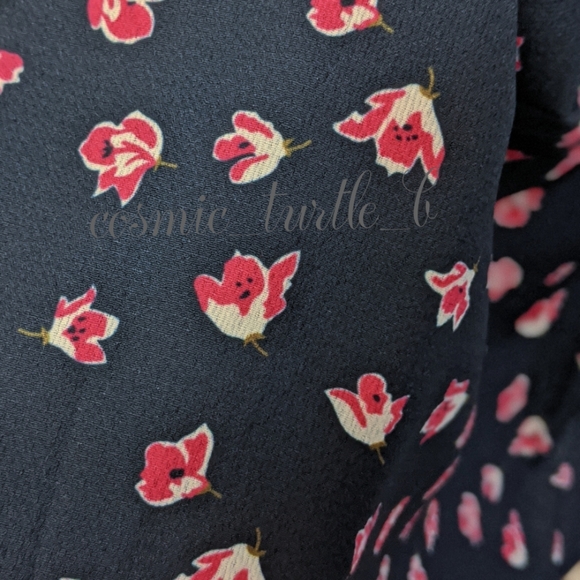 New Navy Floral Smocked Ruffled Tank Top - Picture 5 of 11